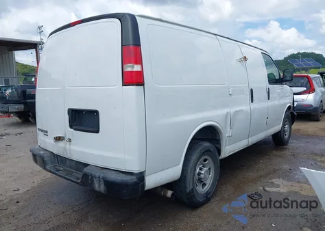 2016 Chevrolet Express G2500 z USA, uszkodzony, nr VIN 1GCWGAFFXG1290064